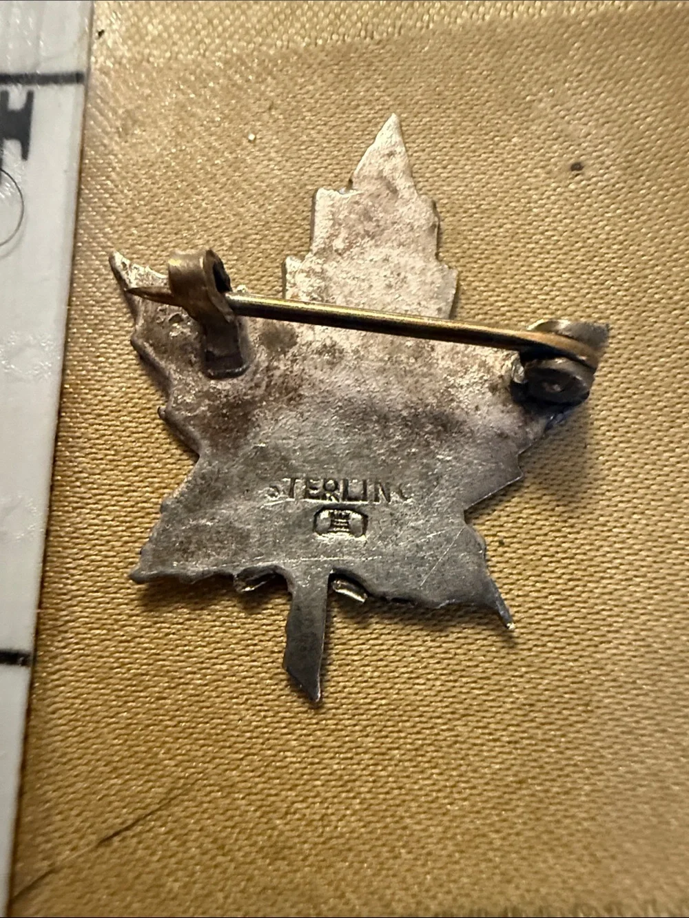 Vintage Sterling silver Maple Leaf brooch